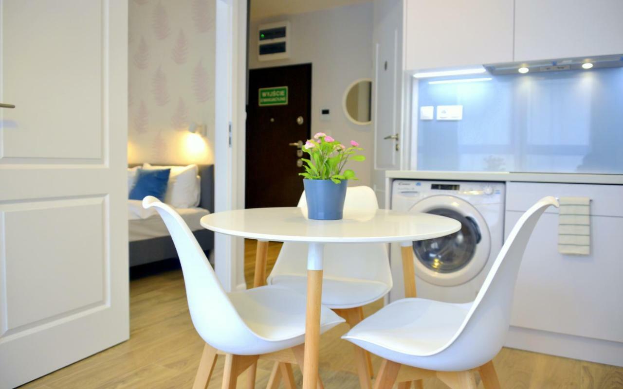 Chlodna Apartment By Your Freedom Warschau Buitenkant foto